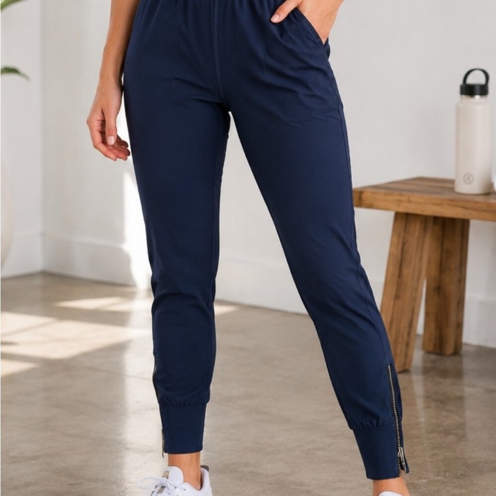 Women's Navy Zip-Hem Jogger Pants - Everyday Stretch Track Pants